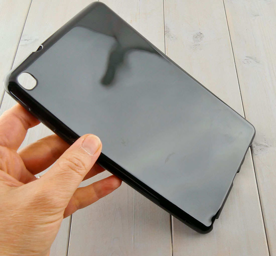 elastyczne plecki na tablet