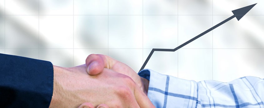 Historia firm produkujących telefony dla seniorów - krótko